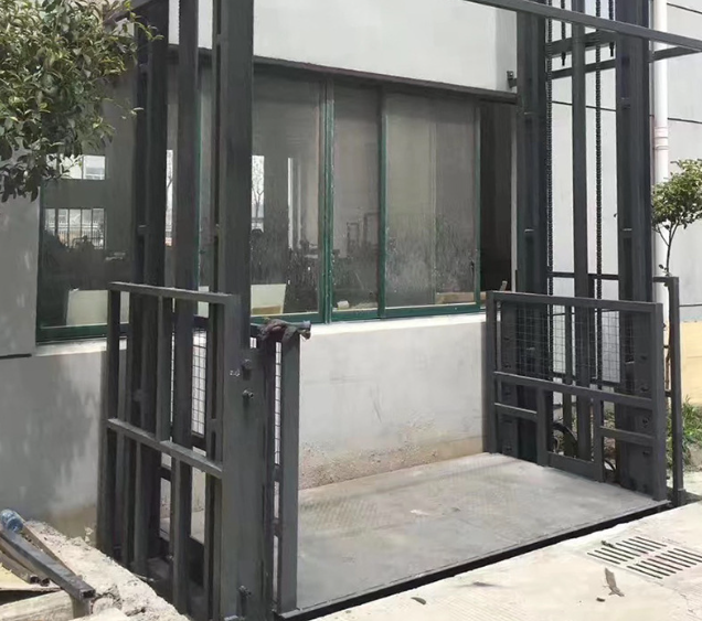 石家庄导轨式施工升降机助力民生工程提速增效